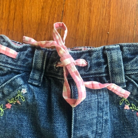 OshKosh B’Gosh Floral Embroidered Baby Jeans 3-6M - Picture 3 of 4